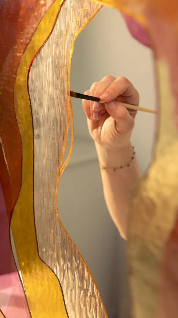 fabrication de vitrines faites de verres pour la collection de Haute Joaillerie le choeur des pierres de Cartier